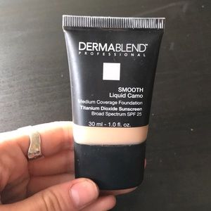 DERMABLEND PROFESSIONAL FOUNDATION